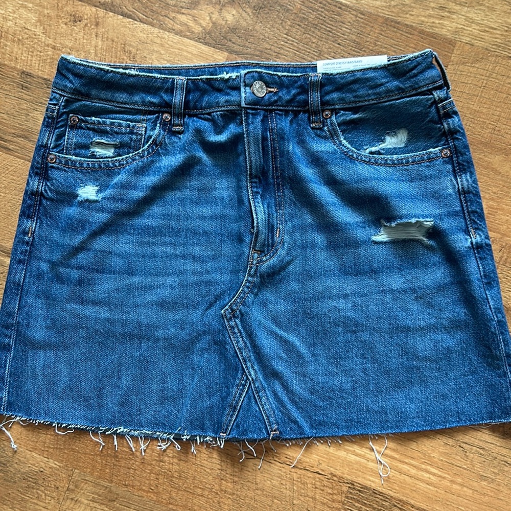 NWT American Eagle Denim Mini Skirt Size 12 NWT